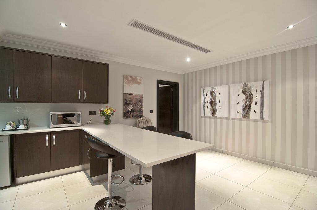 L'Eola Suites Abuja Værelse billede