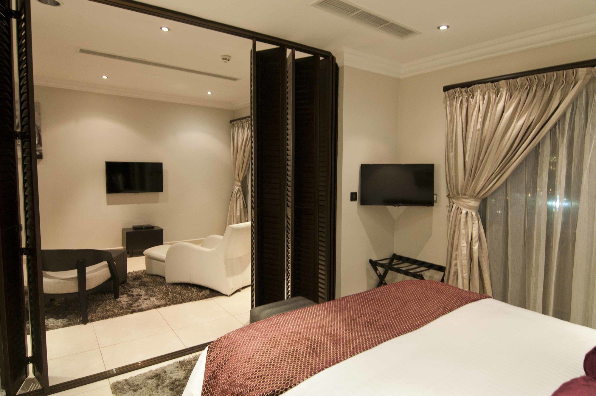 L'Eola Suites Abuja Eksteriør billede